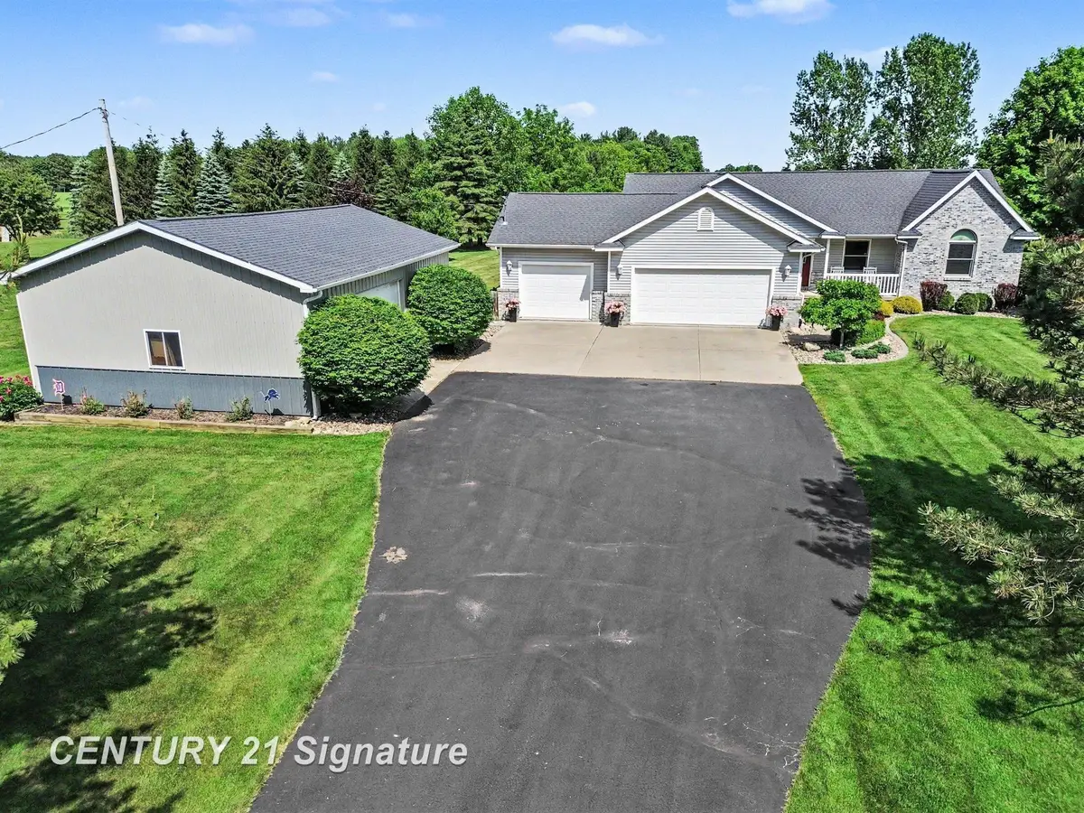3790 N Gleaner, Freeland, MI 48623 - #1