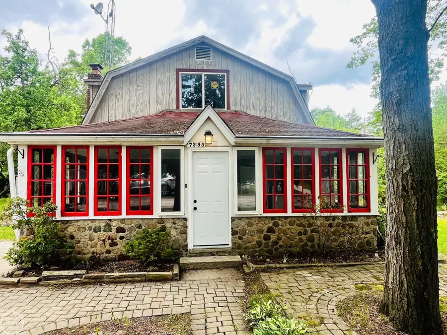 7295 N Elmwood, Worth, MI 48450 - #2