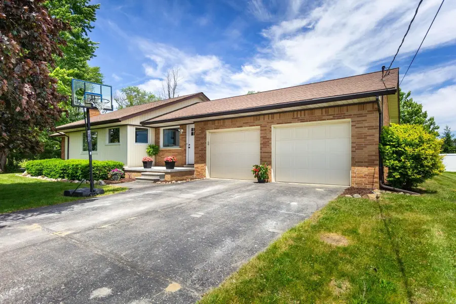 37275 31 Mile, Richmond, MI 48062 - #3