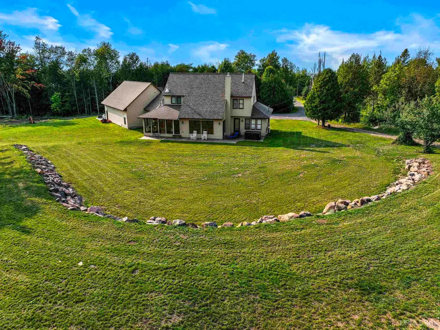 47212 Main, Houghton, MI 49931 - #3