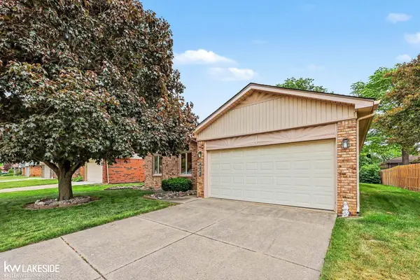 46396 Peach Grove, Macomb, MI 48044