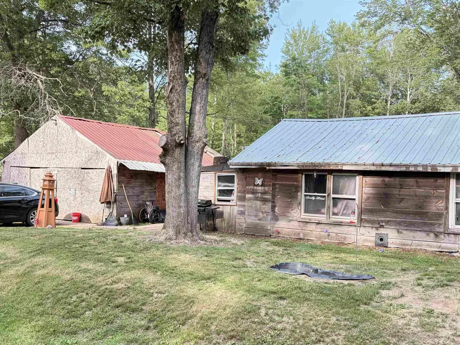 2685 S Whitney Beach, Beaverton, MI 48612 - #2
