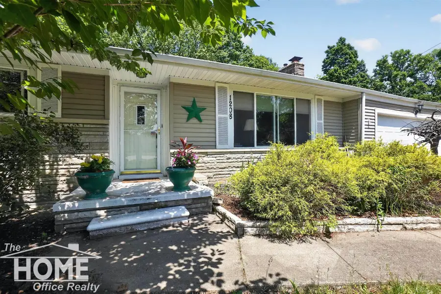 1208 Harding, Owosso, MI 48867 - #3