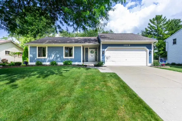 1818 Amberina, Lansing, MI 48917