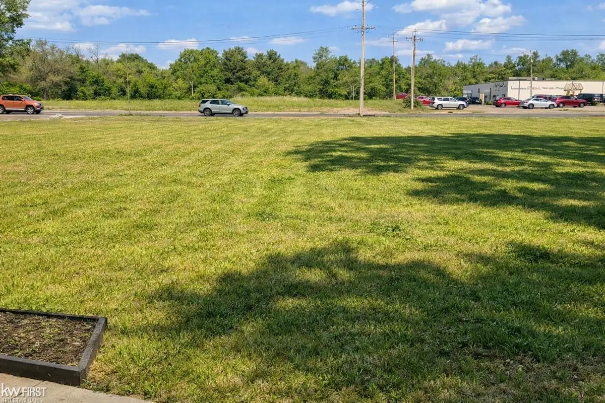3006 S Dort, Flint, MI 48507 - #1