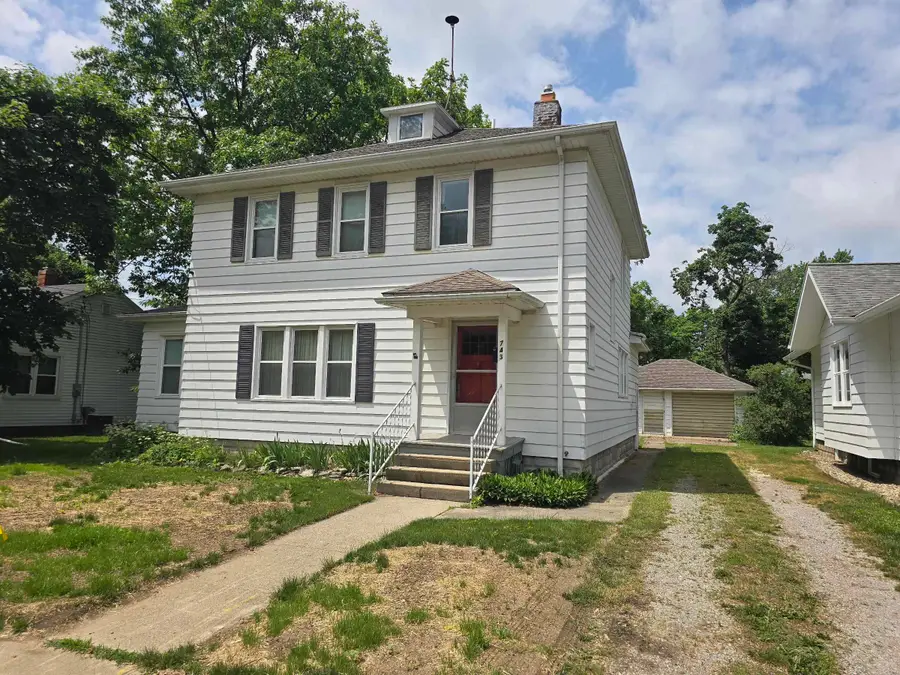 743 N Saginaw, Owosso, MI 48867 - #2