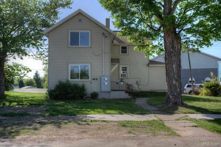 246 Ashland, Ironwood, MI 49938 - #3