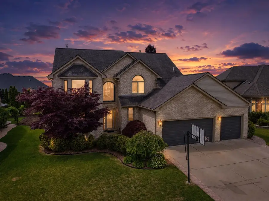 20084 Newcastle, Macomb, MI 48044 - #2