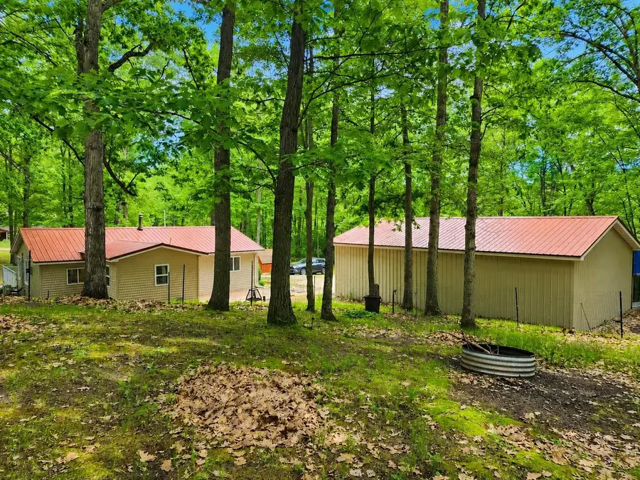 10465 N Athey, Harrison, MI 48625 - #2