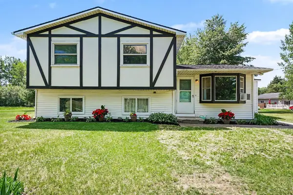 2424 E Shaffer, Midland, MI 48642