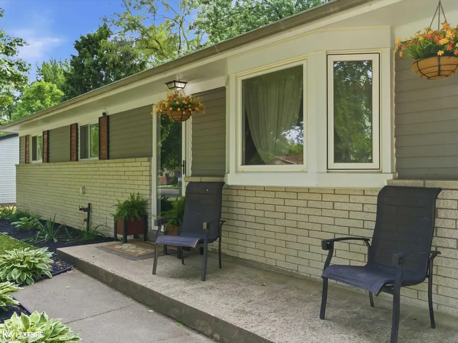 45709 Wakefield, Utica, MI 48317 - #2