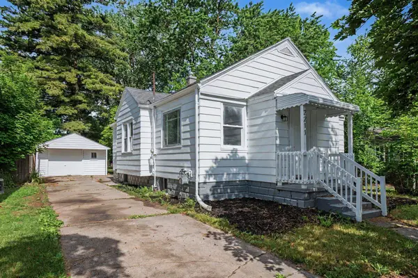2211 N Charles, Saginaw, MI 48602