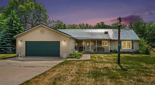 4181 Edgewater, Harrison, MI 48625