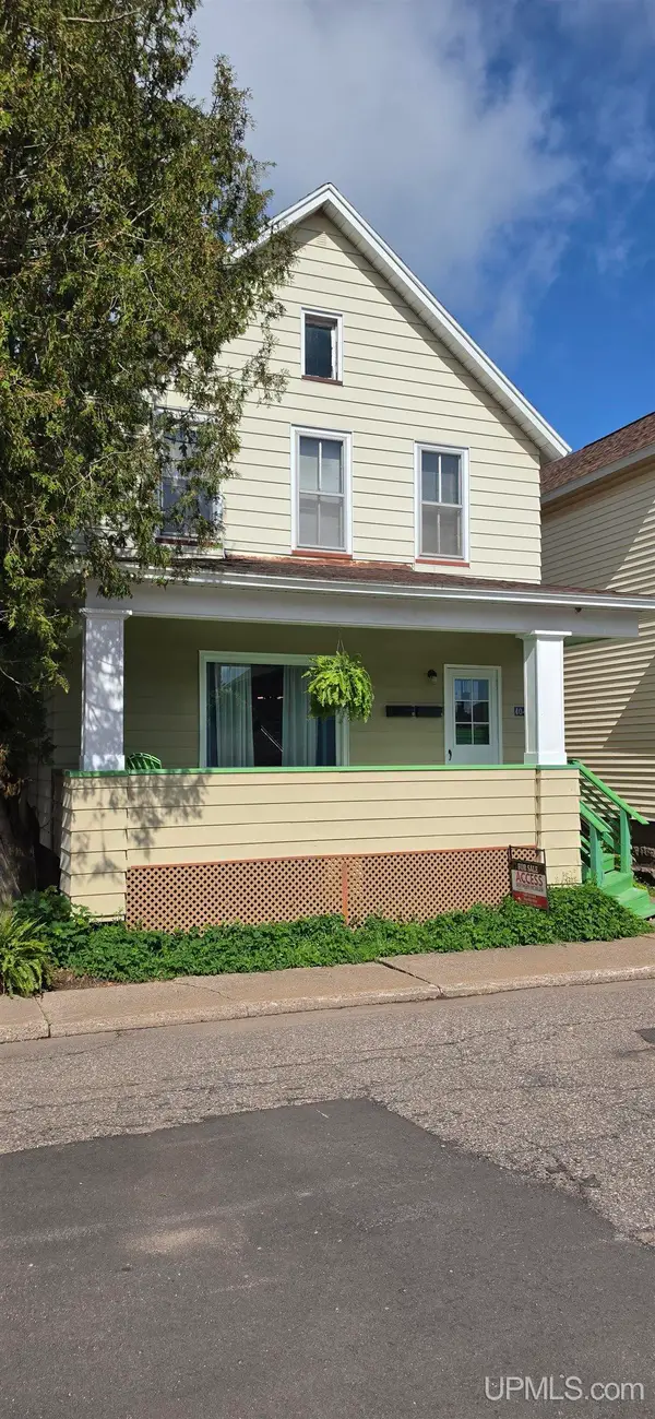 404 S 3rd, Ishpeming, MI 49849
