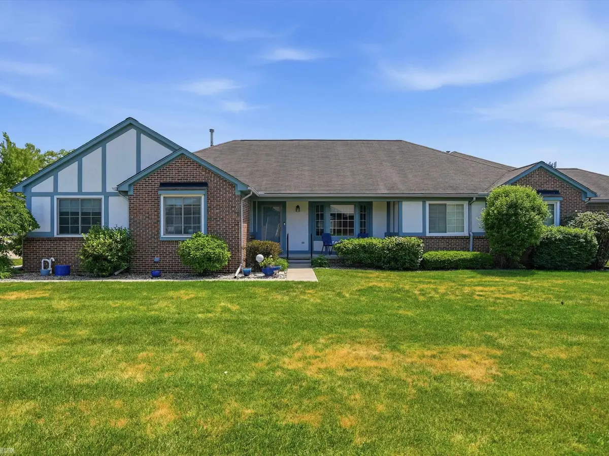 45461 Nottingham #97, Macomb, MI 48044 - #1