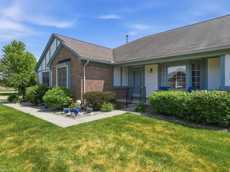 45461 Nottingham #97, Macomb, MI 48044 - #3
