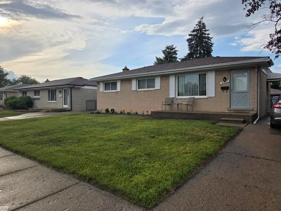 27697 Larry, Roseville, MI 48066 - #2
