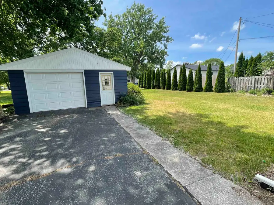 1197 Heavenridge, Essexville, MI 48732 - #2
