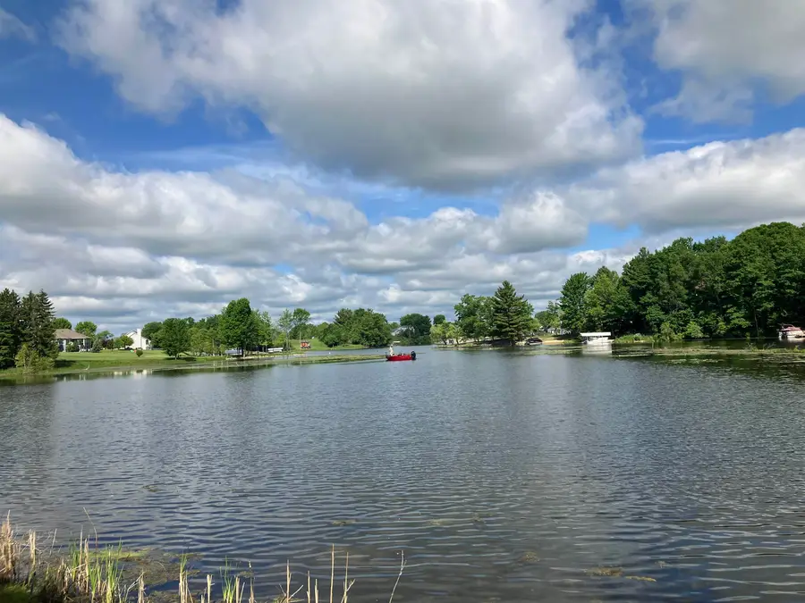 2160 Willow Bay, Gladwin, MI 48624 - #2
