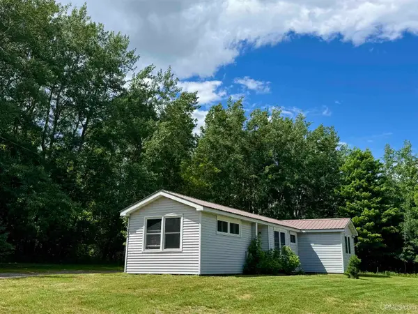 224 Newberry, Marquette, MI 49855