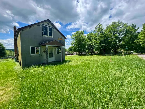 417 3rd, Alpha, MI 49902