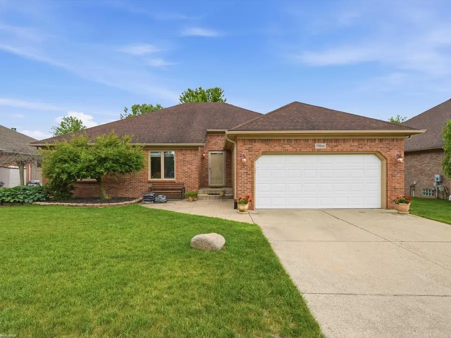 19866 Barchester, Macomb, MI 48044 - #2