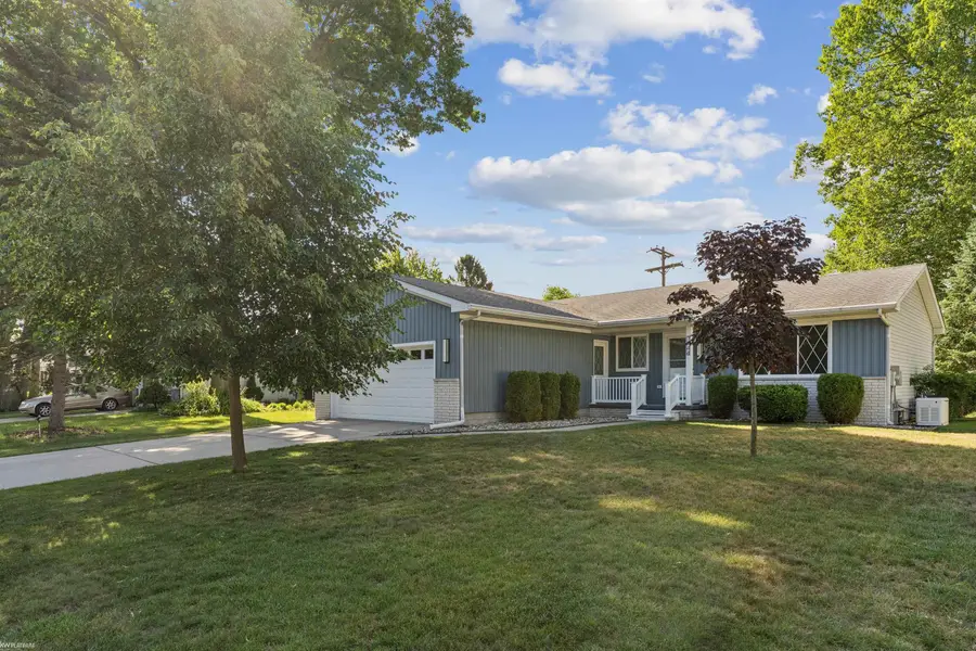 1444 Old Squire, Port Huron, MI 48060 - #2