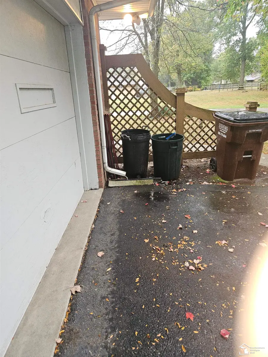 3942 Lucille, Lambertville, MI 48144 - #2