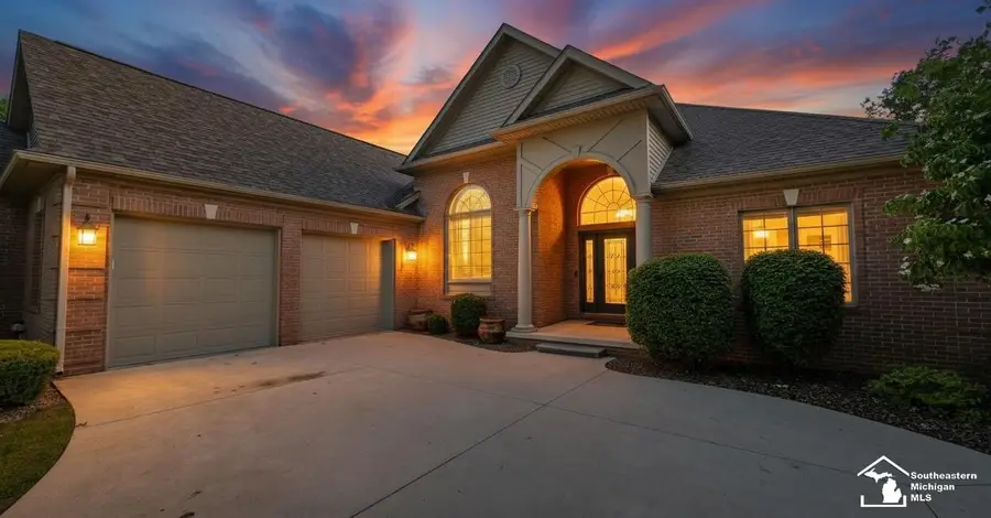 1009 Regents Park, Monroe, MI 48161 - #2