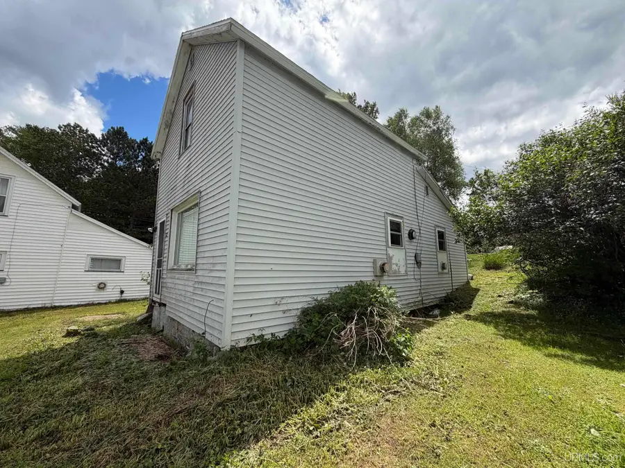 112 E Railroad, Michigamme, MI 49861 - #2