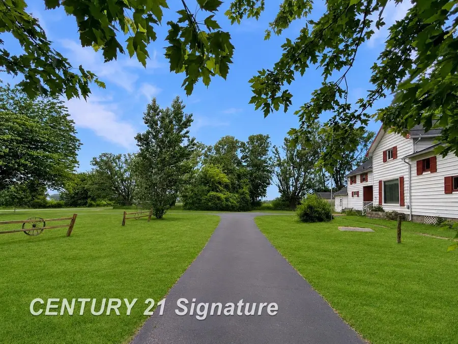 970 Cass Avenue Road, Bay City, MI 48708 - #3