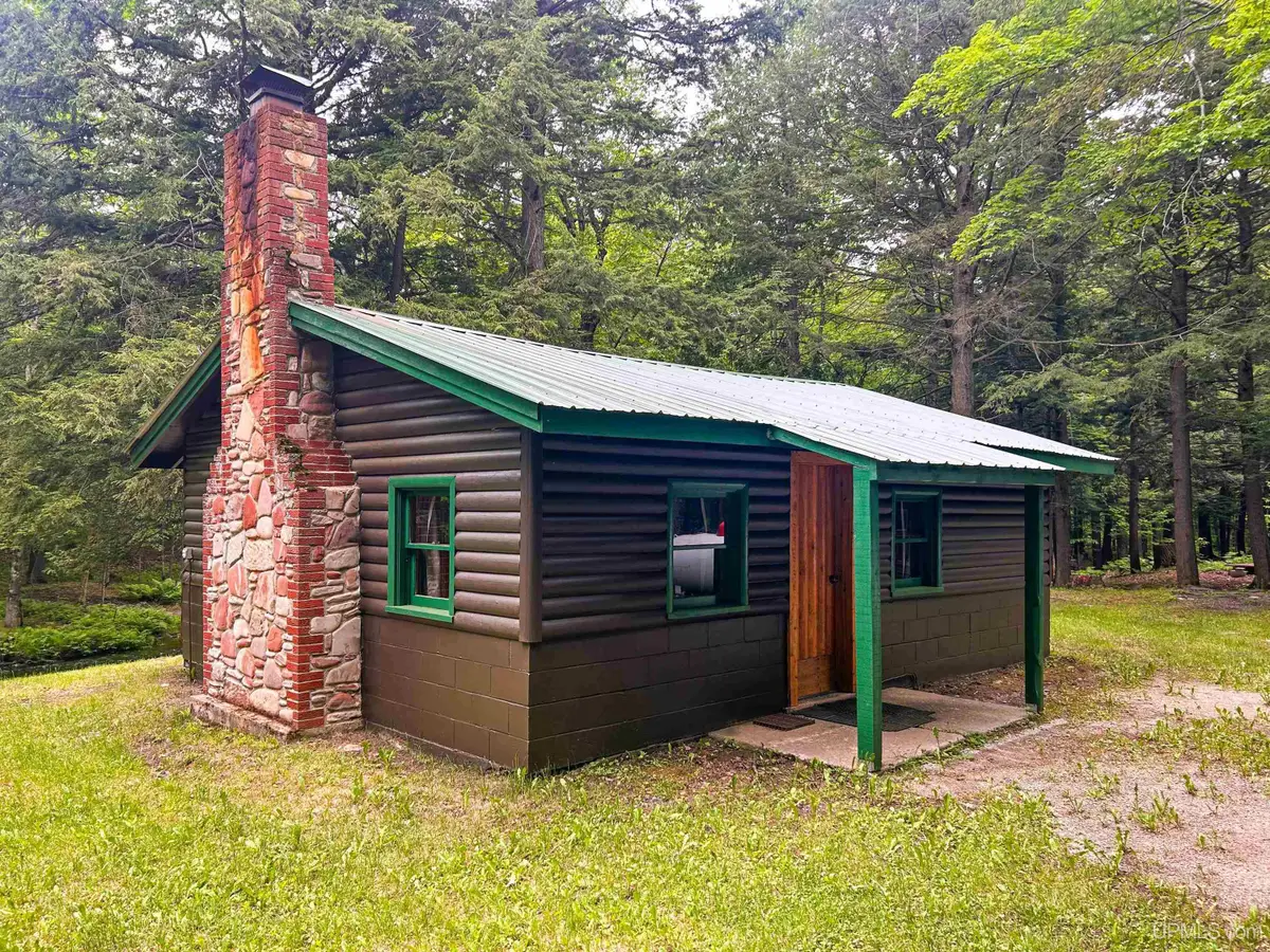 21104 Major, Skanee, MI 49962 - #1