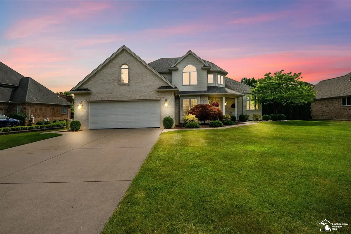 862 Saint James Park, Monroe, MI 48161 - #1