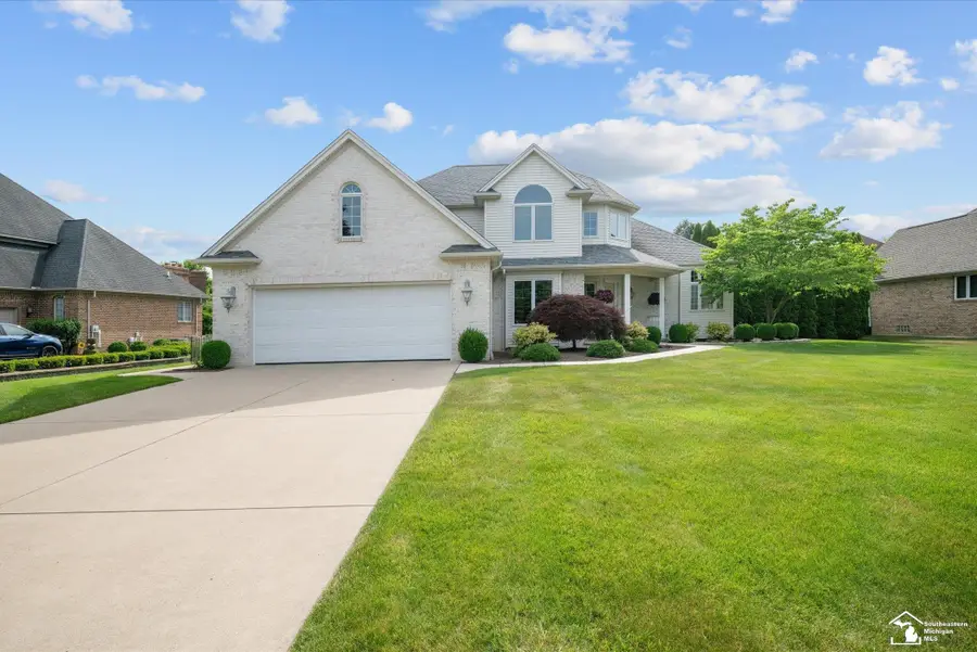 862 Saint James Park, Monroe, MI 48161 - #3
