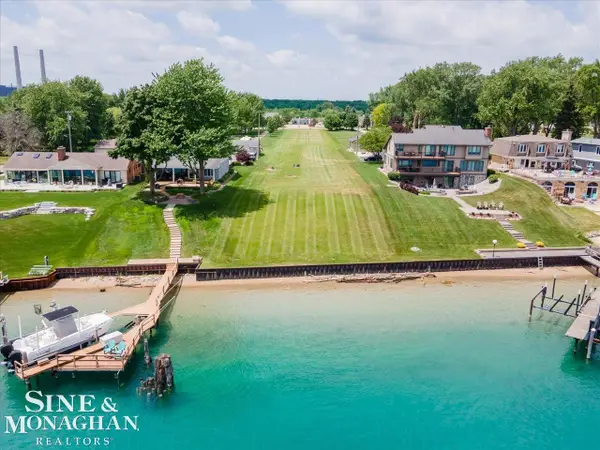 4147 River Road, East China, MI 48054