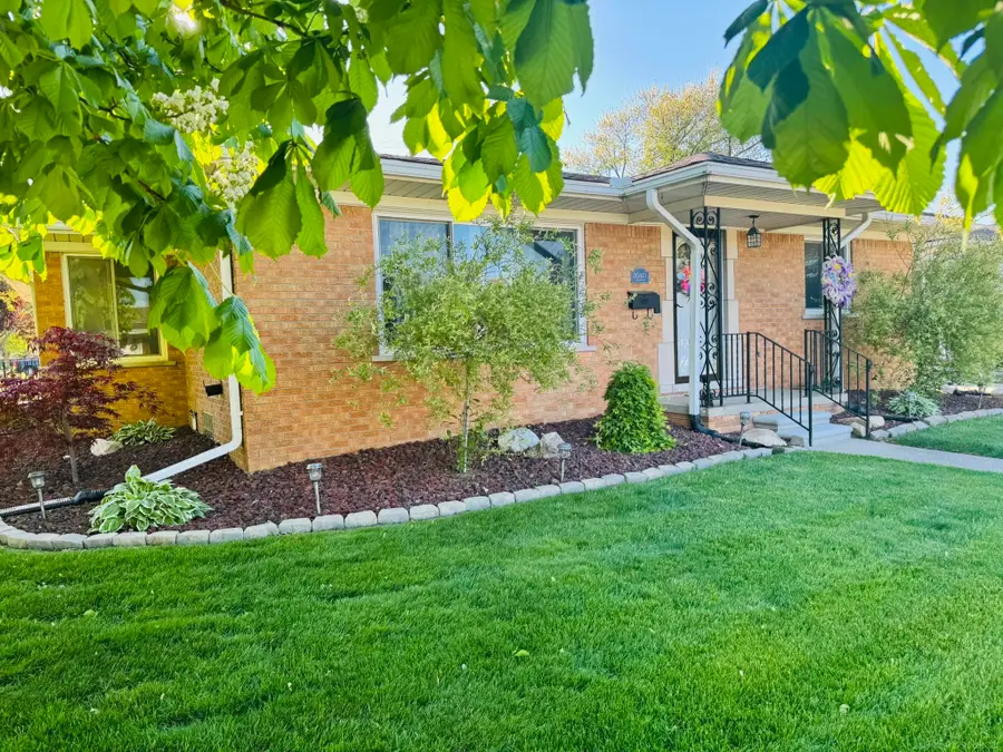 30601 Taylor, Saint Clair Shores, MI 48082 - #3