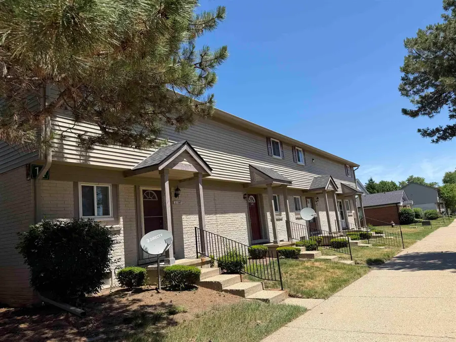 2208 Orchard Crest, Shelby, MI 48317 - #3