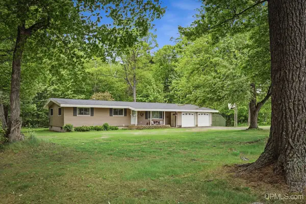 43 State Highway M35, Negaunee, MI 49866