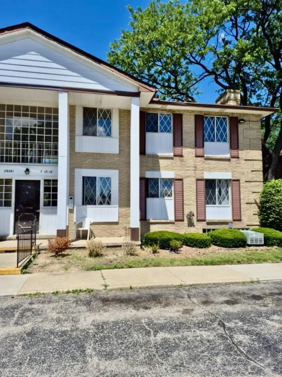 29241 Hayes #71, Warren, MI 48088 - #1