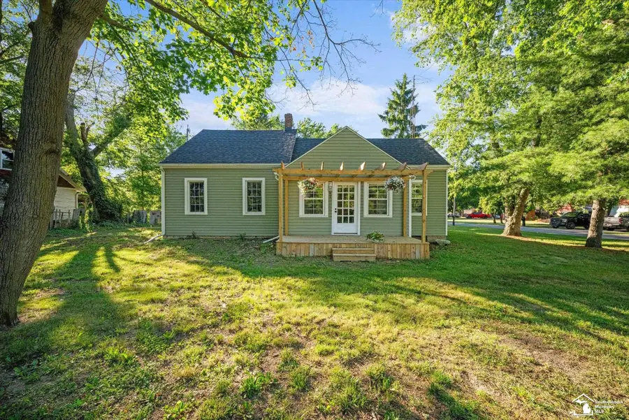 93 N Division, Petersburg, MI 49270 - #2