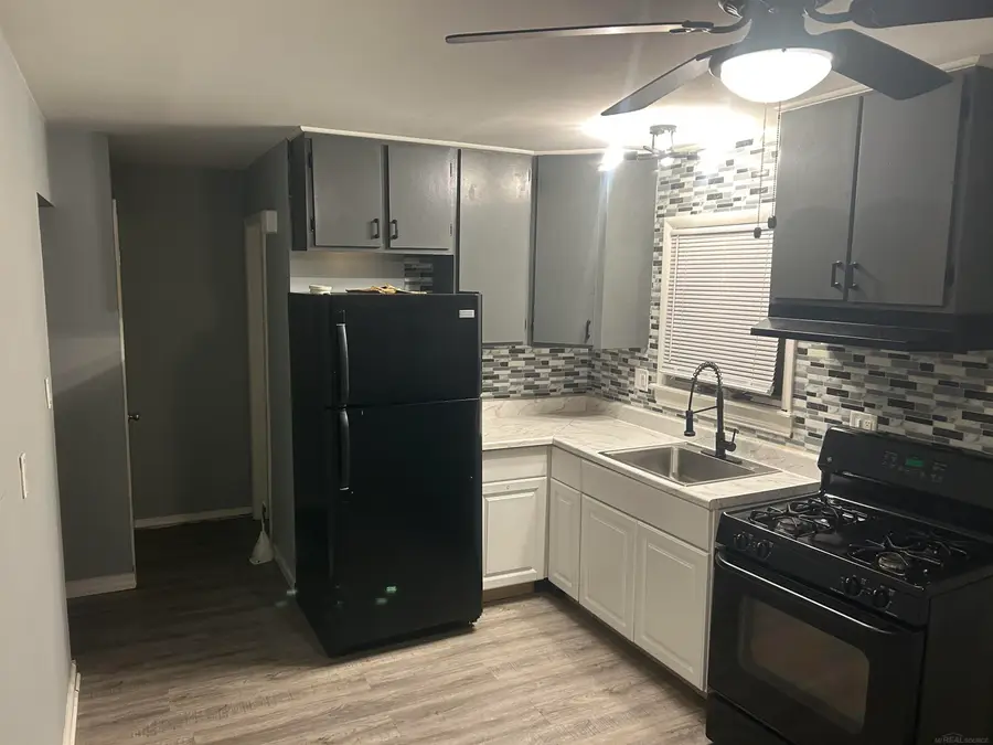 158 Mark Drive, Mount Clemens, MI 48043 - #2