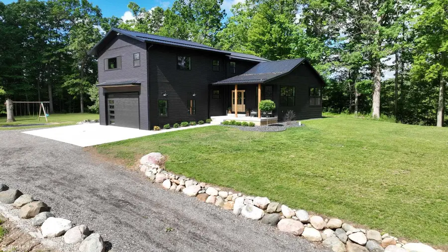 381 Miller Lake, Columbiaville, MI 48421 - #2