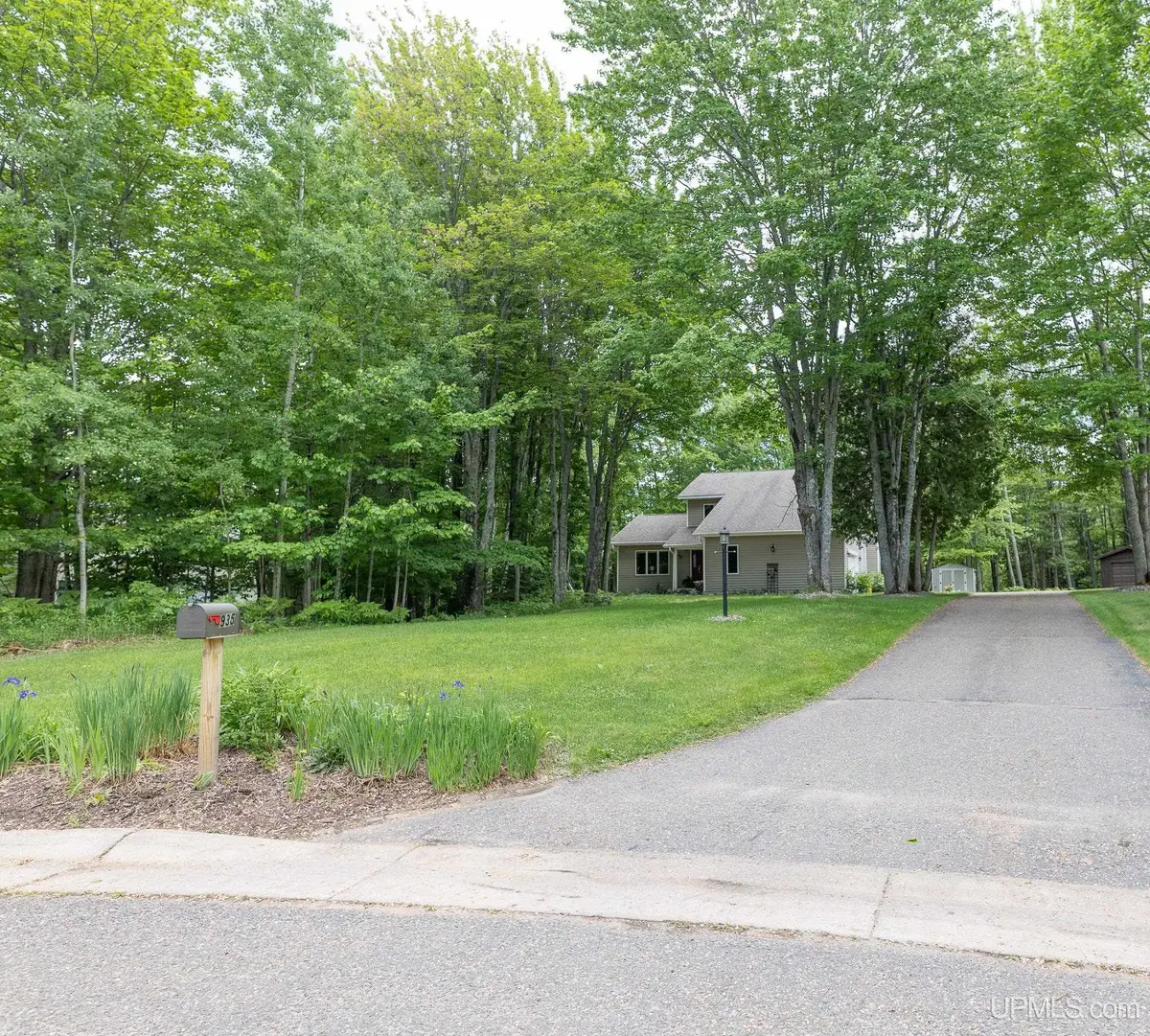 935 W Orianna, Marquette, MI 49855 - #1