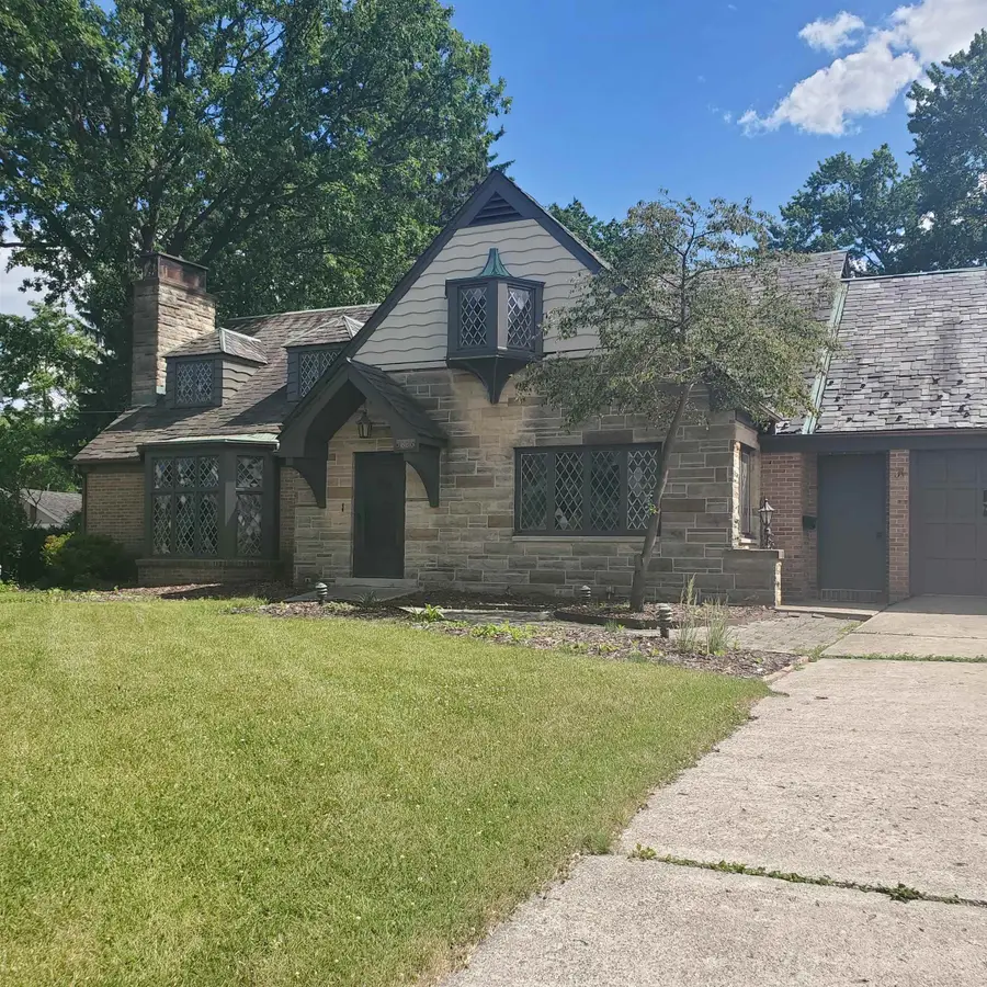 1826 Mckinley, Bay City, MI 48708 - #2