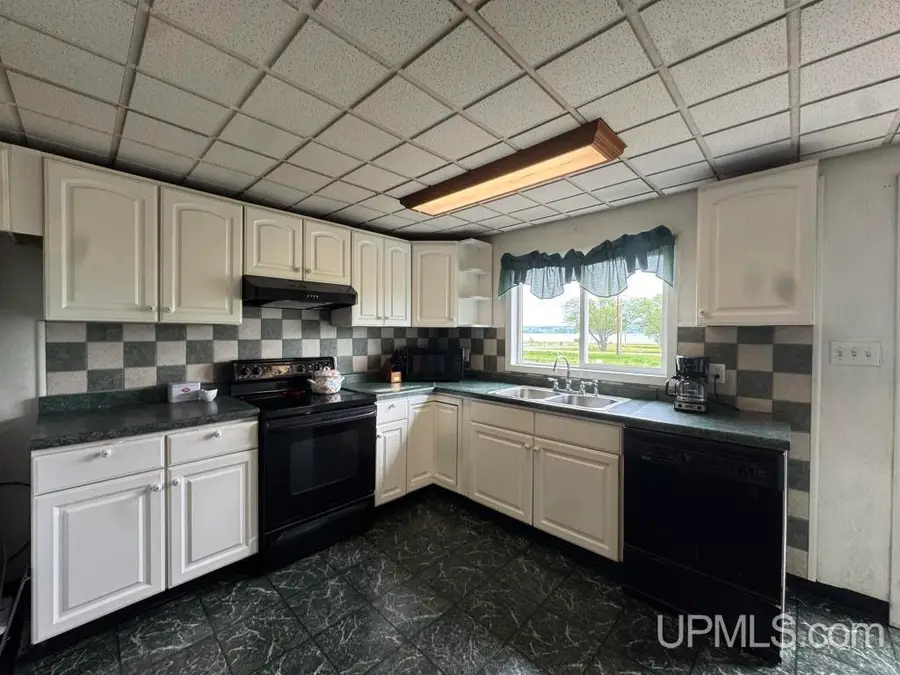 115 N Superior, Baraga, MI 49908 - #2