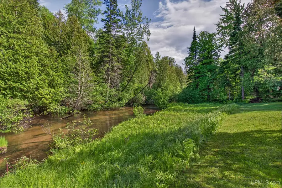 117 Autumn, Marquette, MI 49855 - #2