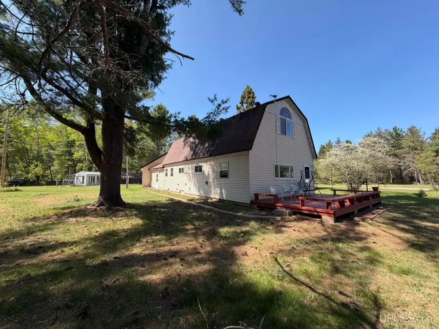 85 E Johnson Lake, Gwinn, MI 49841 - #3