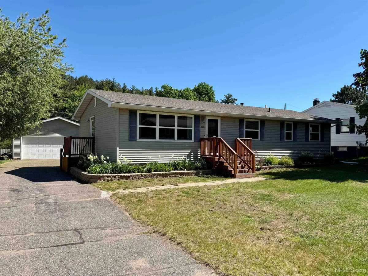 125 Woodland, Negaunee, MI 49866 - #1