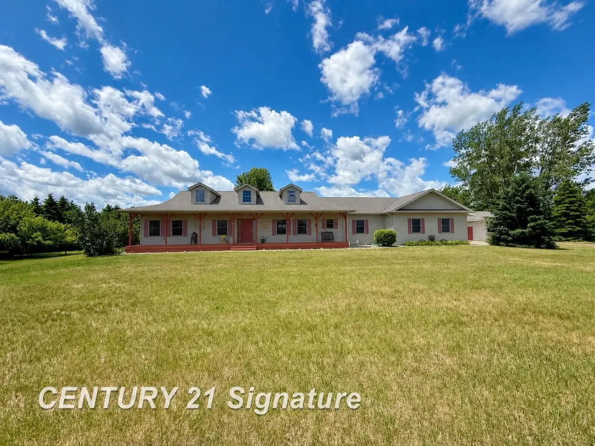 5689 Lawndale, Saginaw, MI 48604 - #1
