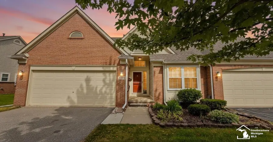 5492 Elmhurst, Trenton, MI 48183 - #2